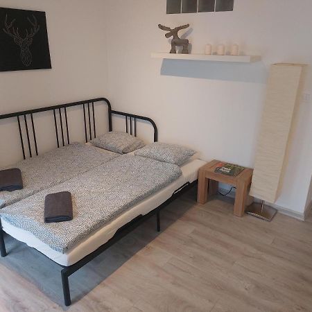 Apartament Utulny Apartman S Balkonom Bratysława Zewnętrze zdjęcie