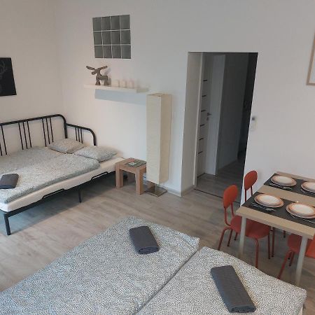 Apartament Utulny Apartman S Balkonom Bratysława Zewnętrze zdjęcie