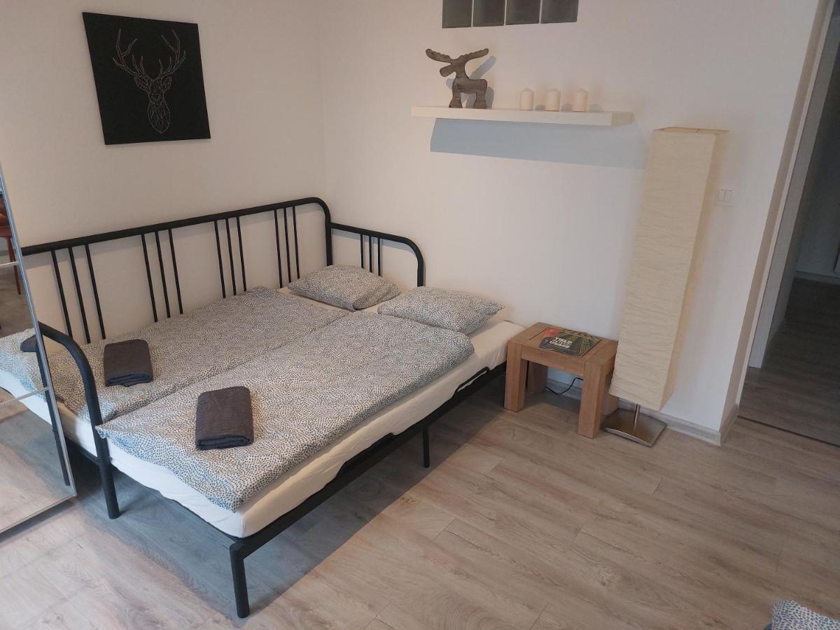 Apartament Utulny Apartman S Balkonom Bratysława Zewnętrze zdjęcie