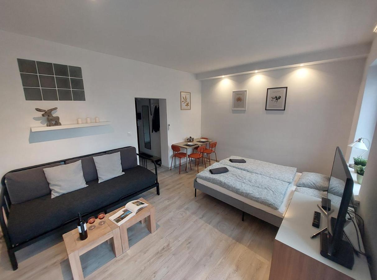Apartament Utulny Apartman S Balkonom Bratysława Zewnętrze zdjęcie