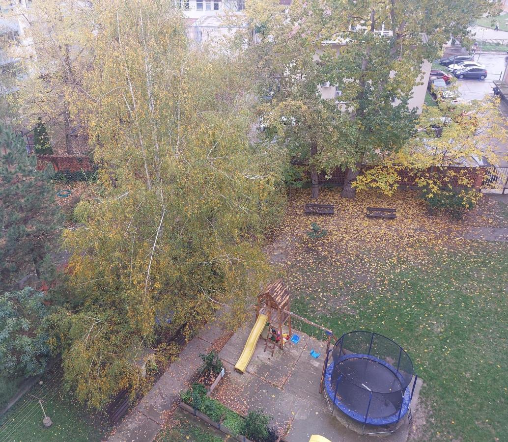 Apartament Utulny Apartman S Balkonom Bratysława Zewnętrze zdjęcie