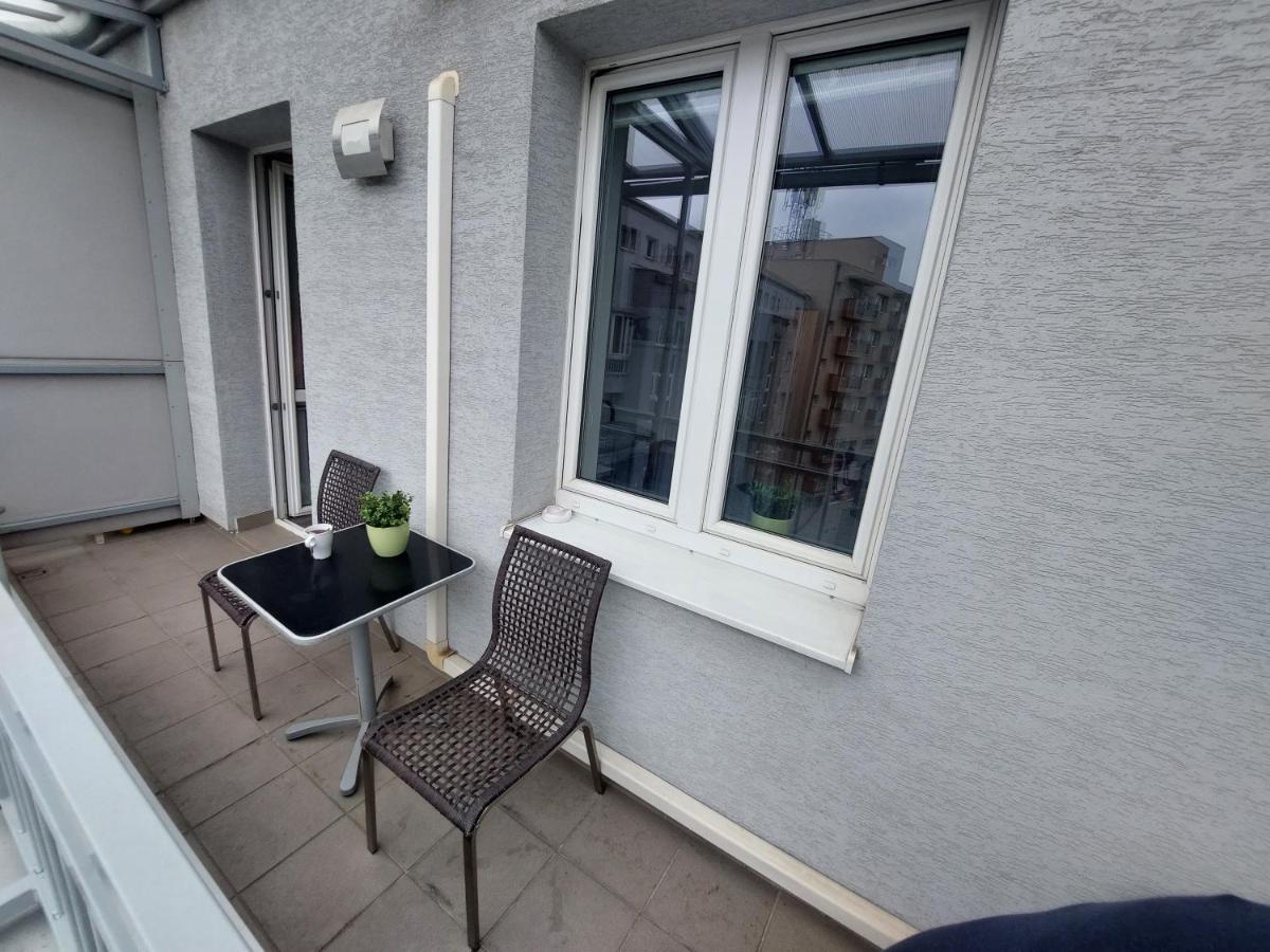 Apartament Utulny Apartman S Balkonom Bratysława Zewnętrze zdjęcie